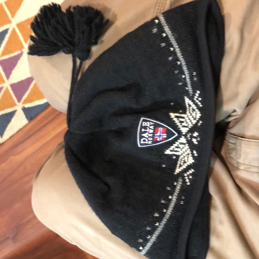Dale of Norway men’s hat size large
